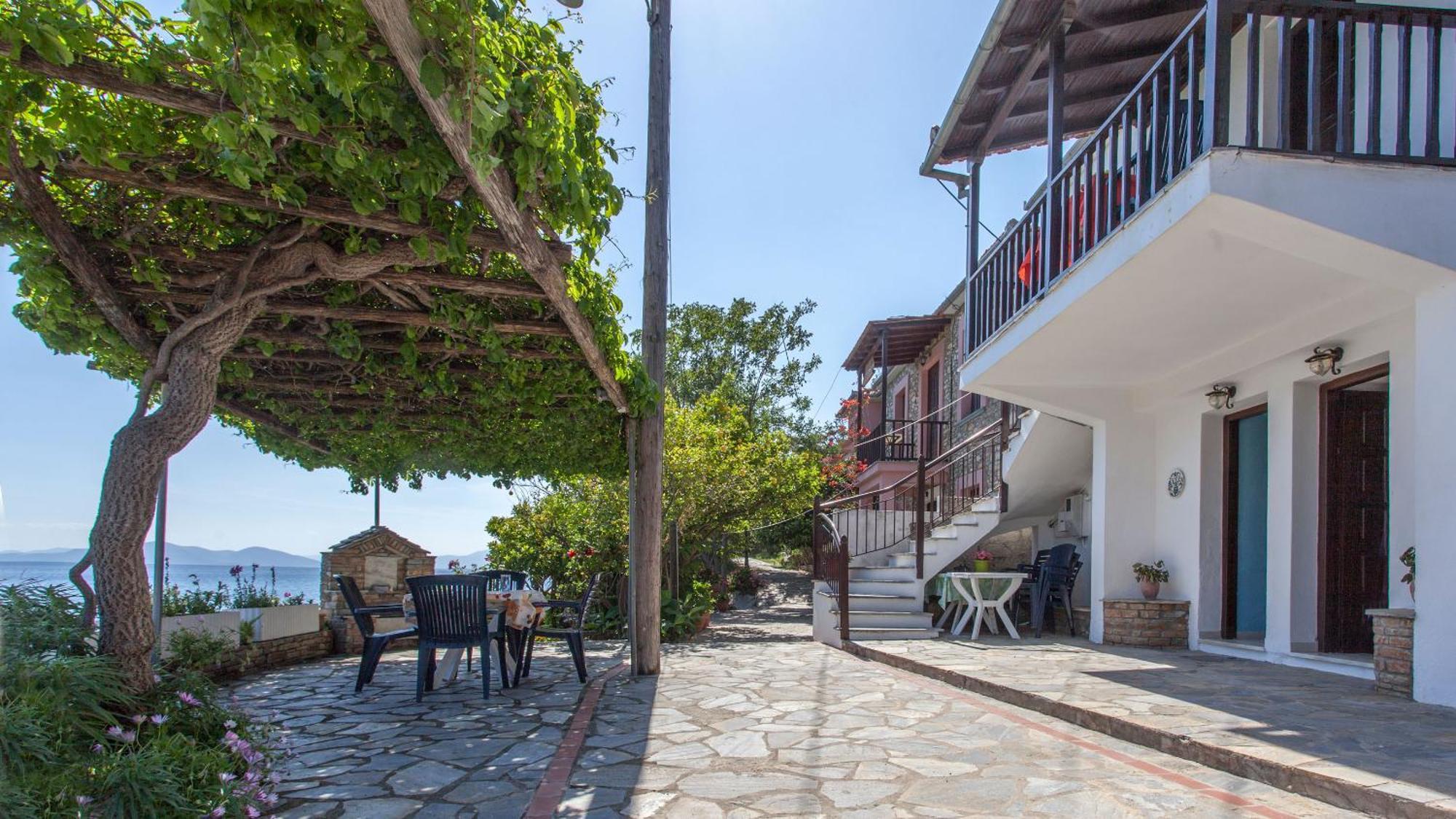 Nikoleri Studios & Apartments Lefókasztro Kültér fotó
